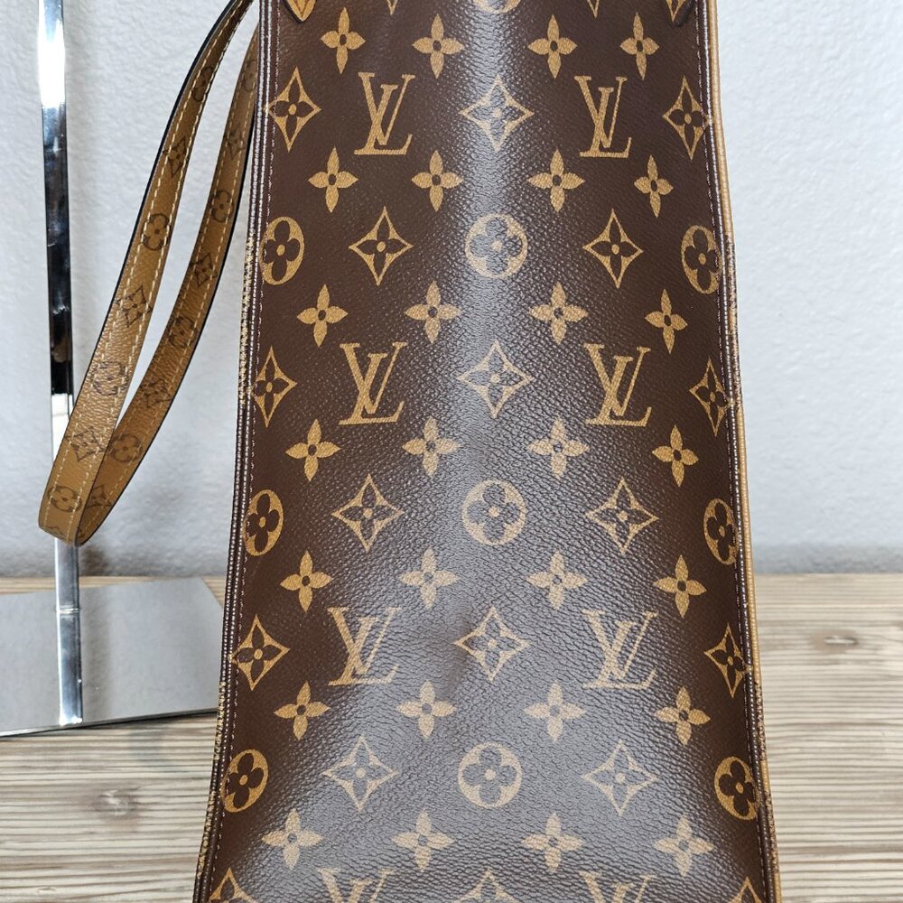 Louis Vuitton On The Go Giant Reverse GM - Picture 9 of 13